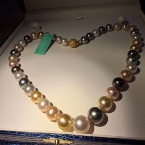 Elegant Multicolor Cultured Pearl Necklace 17” with 14k Yellow Gold NWT
